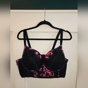 Chic Black and Pink Floral Women's Bra